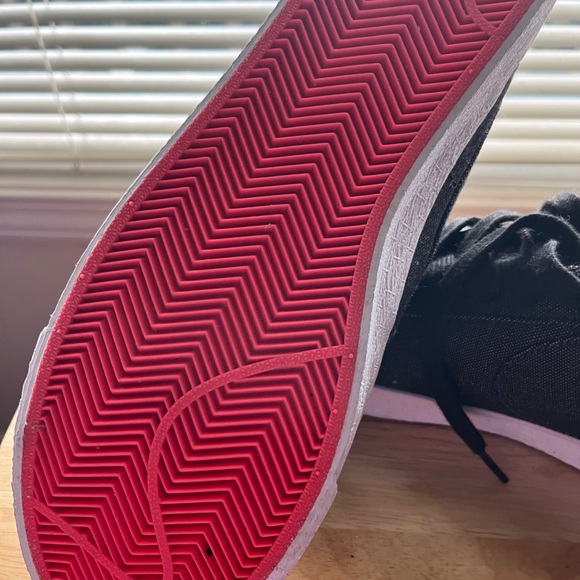 NWOT Nike Jean type material - Picture 2 of 4